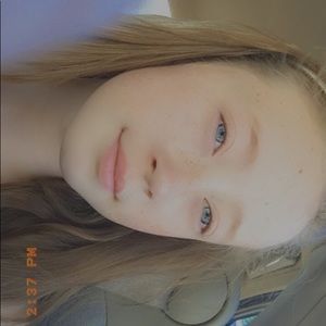 Meet your Posher, Layla